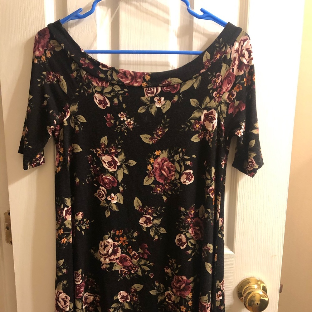 Altair’s State off the shoulder dress